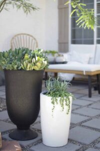 How to make a DIY patio with pavers and pea gravel